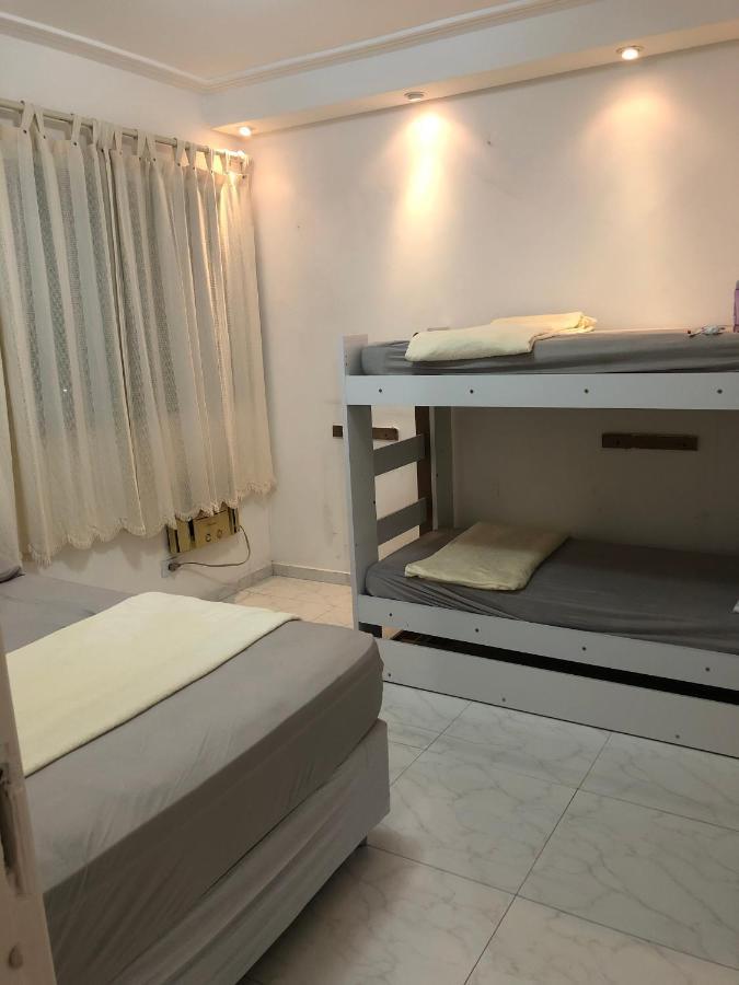 Apartamento Com Varanda E Suite Enseada Гуаружа Экстерьер фото